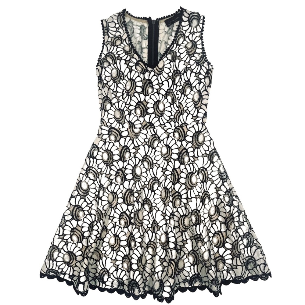 Dress Forum Black White Floral Guipure Lace Sleeveless Fit Flare Dress V-Neck XS